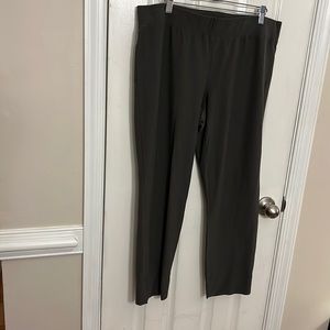 Eileen Fisher olive green pants size Large
